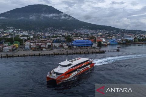 KM Express Cantika 08 resmi beroperasi, Ternate–Sofifi ditempuh dalam 30 Menit