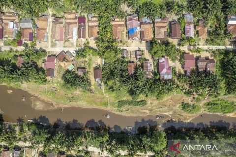 Kemarau mulai melanda daerah Muaro Jambi mengakibatkan warga kesulitan air bersih