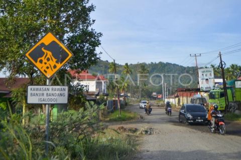 Rambu rawan bencana di Tanah Datar