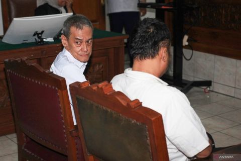 Jaksa penuntut umum belum siap, sidang tuntutan Fariz RM kembali ditunda