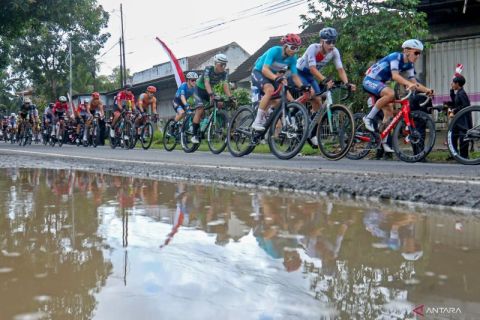 Etape empat TdBI 2025 tempuh jarak 155 kilometer dan finis di Gunung Ijen