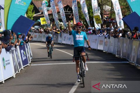 Benjamin Prades juarai etape pamungkas Tour de Banyuwangi Ijen 2025