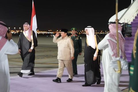 Tiba di Jeddah, Prabowo dijadwalkan bertemu PM Arab Saudi