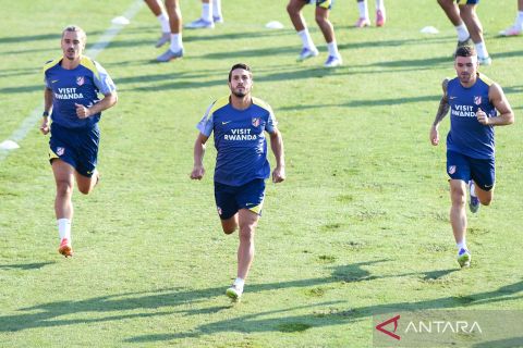 Atletico Madrid persiapkan tim jelang LaLiga, pemain bintang berkumpul