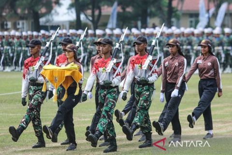 Latihan gabungan 76 anggota Paskibraka Nasional jelang HUT ke-80 RI