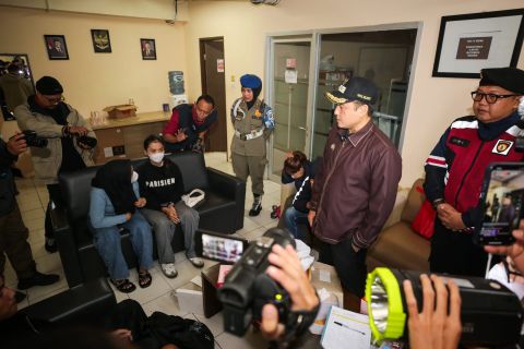Kamar apartemen diduga jadi tempat prostitusi disegel Pemkot Bandung