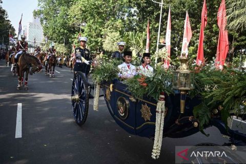 Begini suasana Kirab Merah Putih HUT ke-80 RI