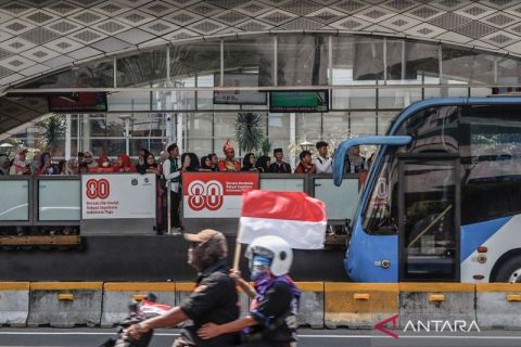 Naik MRT, LRT, dan Transjakarta hanya bayar 80 rupiah
