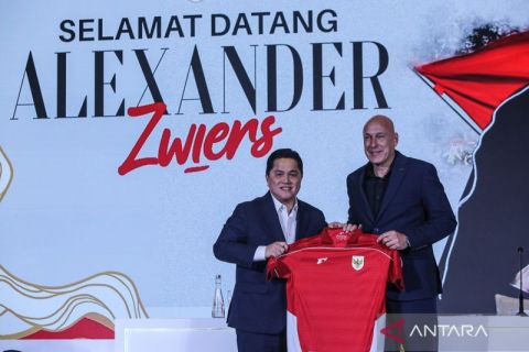 Erick Thohir menunjuk  Alexander Zwiens sebagai Direktur Teknik PSSI