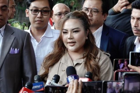 Lisa Mariana akui terima aliran dana dari proyek iklan Bank BJB
