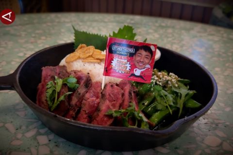 Mencicipi steak wagyu gaya oriental dari Chef Hideki Fujiwara