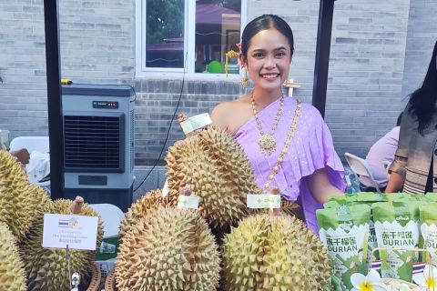 Mendatangi pesta durian negara-negara ASEAN di Beijing