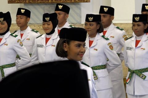 Mensesneg kukuhkan Paskibraka di Istana, turut dihadiri Megawati