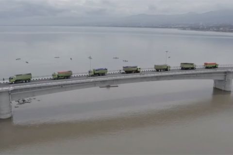 Proyek rehabilitasi bencana Jembatan IV Palu jalani uji beban