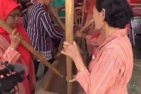 Festival Gejog Lesung di Klaten hidupkan kembali tradisi petani