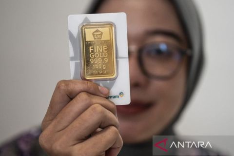 Harga emas ANTAM tembus rekor tertinggi Rp2,044 juta per gram
