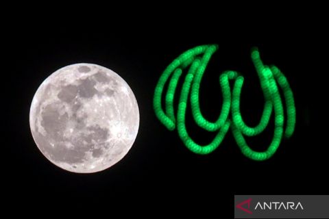 Puncak purnama jagung terlihat di Indonesia, tonton pemandangan cantik di langit