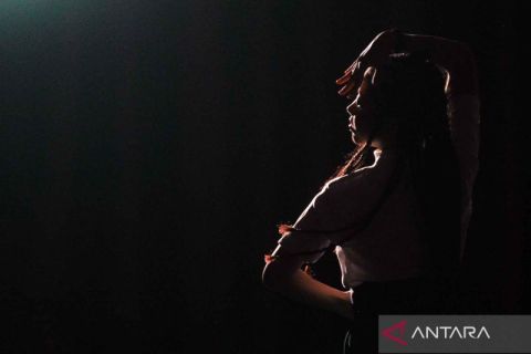 Pementasan tari kontemporer Saruik Batali Salingkaik Baduri gambaran kearifan lokal Minangkabau