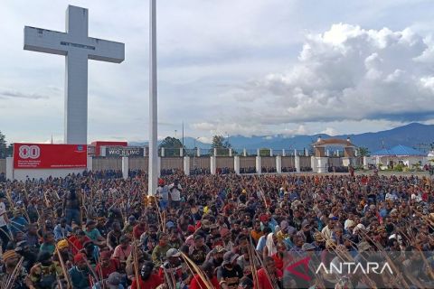Ribuan pendukung jaga Kantor Bupati Jayawijaya