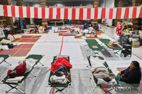 Sekitar 80 warga Denpasar terpaksa diungsikan akibat rumah rusak diterjang banjir