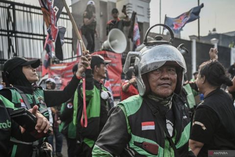 Aksi ojol menuntut perubahan skema bagi hasil