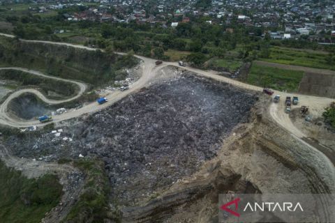 Pemkot Semarang tutup TPA ilegal Rowosari