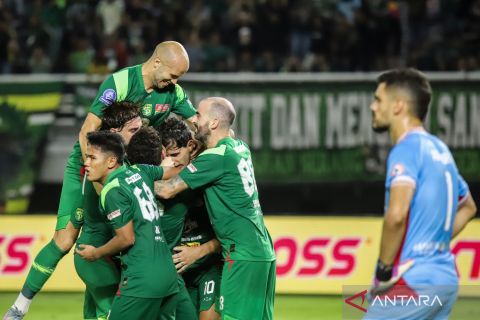 Persebaya Surabaya mengalahkan Semen Padang 1-0