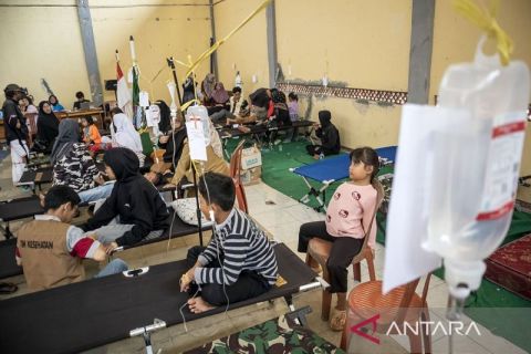 Penetapan status KLB keracunan makanan di Bandung Barat