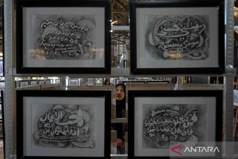 Pameran kaligrafi Islam, Aksara Latin, dan Lontara terbanyak di Gowa, masuk dalam Rekor MURI