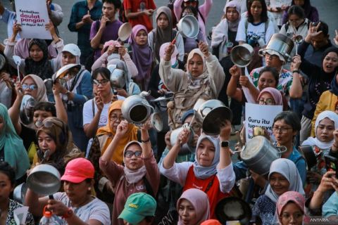 Aksi damai Program Makan Bergizi Gratis (MBG)
