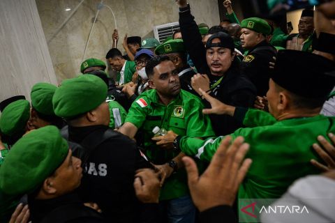 Pembukaan Muktamar ke-10 PPP berlangsung ricuh