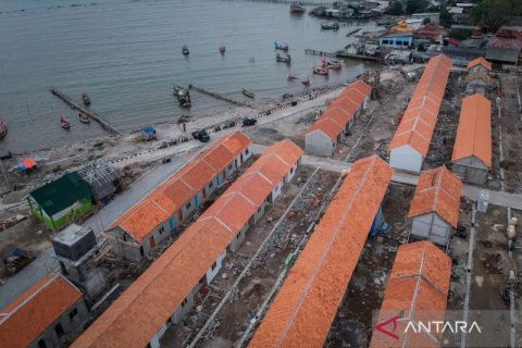 Suasana proyek pembangunan kampung nelayan di Tanjung Kait, Tangerang