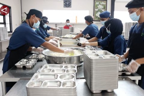 Berkah MBG, bantu perekonomian ibu rumah tangga hingga pemuda di Bogor