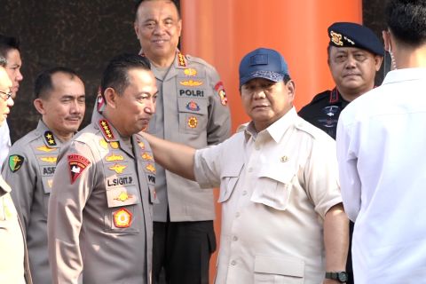 Prabowo nilai aksi pembakaran dilatarbelakangi niat merusuh dan makar