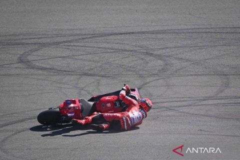 Sesi practice MotoGP Mandalika diwarnai insiden Marc Marquez terjatuh