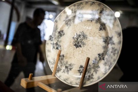 Sejarah jalur sutra maritim di masa lampau ditampilkan dalam pameran di Semarang