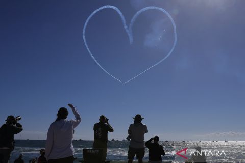 Pacific Airshow 2025 tampilkan atraksi pesawat memukau di langit California