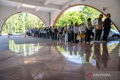 Pameran bursa kerja bagi lulusan baru perguruan tinggi dan SMK di Bandung