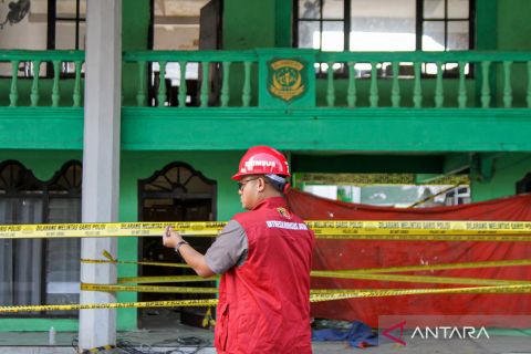 Polda Jatim selidiki penyebab ambruknya mushala Al Khoziny