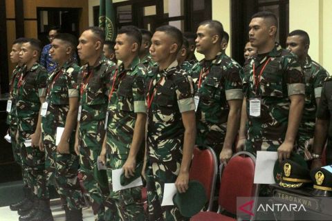Sebanyak 17 terdakwa dari TNI AD mulai disidangkan terkait kasus tewasnya Prada Lucky Saputra Namo
