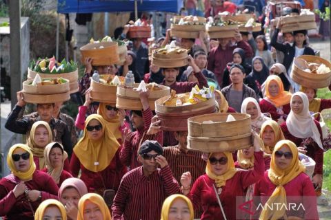 Warga di lembah Sindoro-Sumbing gelar Merti Desa untuk pelestarian hutan dan mata air