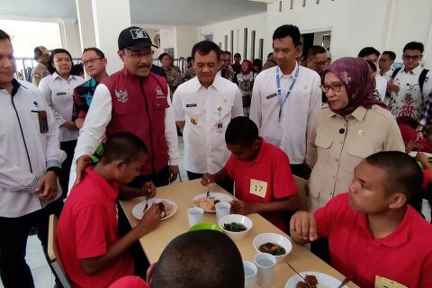 Mensos: Lulusan Sekolah Rakyat dibimbing untuk masuk dunia kerja