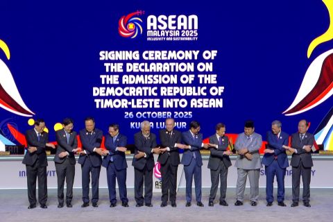 Hadiri opening KTT ke-47 ASEAN, Prabowo teken keanggotaan Timor Leste