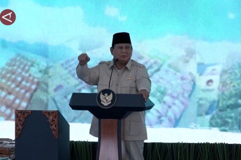 Prabowo ke anak muda yang ingin jadi presiden: Jangan takut difitnah!
