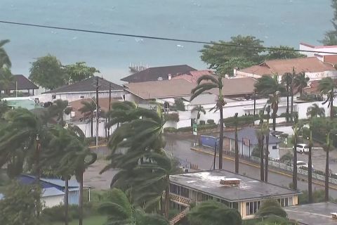 Badai kategori 5 Melissa terjang Jamaika