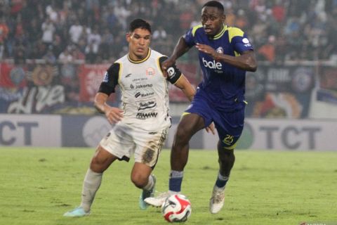 Persija kalahkan Arema FC