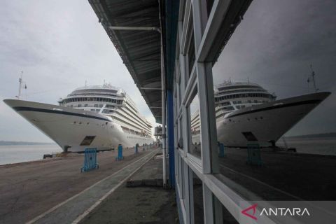 Kapal pesiar MS Viking Orion berbendera Norwegia mampir di Surabaya