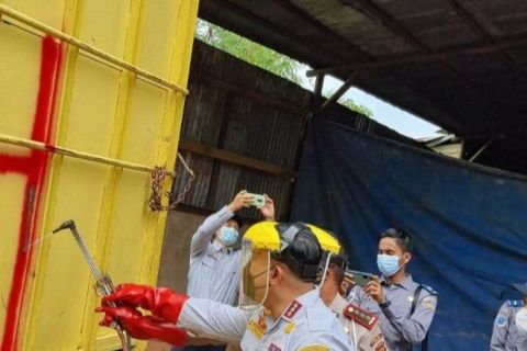 Razia gabungan tilang 23 kendaraan ODOL di Tanjung Jabung Timur