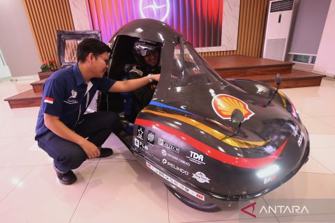 ITS luncurkan mobil dengan efisiensi bahan bakar 592 km/liter di Surabaya
