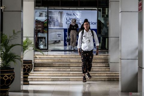 ASN Jawa Tengah diwajibkan memakai sarung batik tiap Jumat